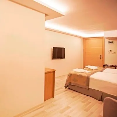 Waw Hotel Galataport Istanbul 3*,